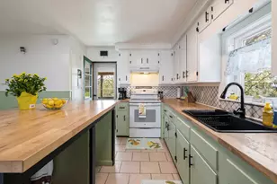 31 King St, Waterville, ME 04901 - Photo 1