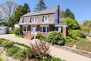 14 Highland St, Portland, ME 04103 - Photo 1