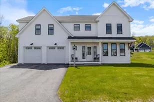 5 Cobblestone St, Falmouth, ME 04105 - Photo 1