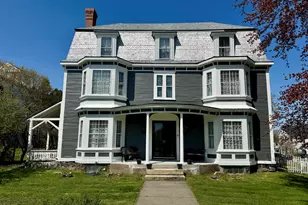 17 Boynton St, Eastport, ME 04631 - Photo 1