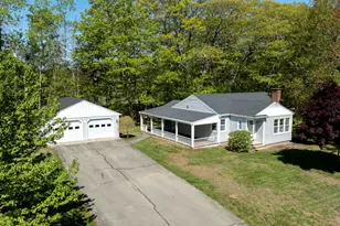 24 Chapel St, Boothbay, ME 04537 - Photo 1