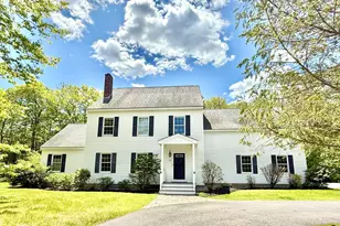 32 Merrill Rd, Falmouth, ME 04105 - Photo 1