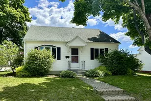 52 Rideout Ave, Lewiston, ME 04240 - Photo 1