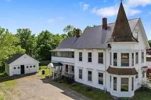 123 Main St, Newport, ME 04953 - Photo 1