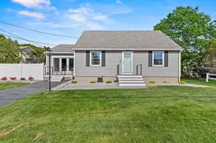27 Seaside Ave, Saco, ME 04072 - Photo 1