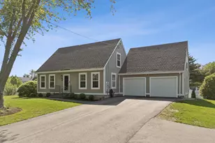 34 Thompson Rd, Kennebunk, ME 04043 - Photo 1