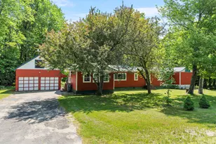 471 Oak St, Oakland, ME 04963 - Photo 1