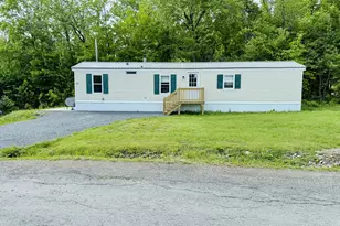 22 Cindy Ln, Dexter, ME 04930 - Photo 1