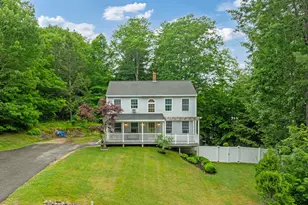 19 Fox Run Rd, Gray, ME 04039 - Photo 1