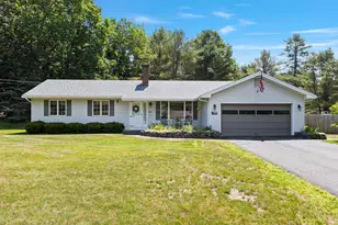 224 Sunderland Dr, Auburn, ME 04210 - Photo 1