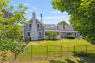 30 Pine St, Freeport, ME 04032 - Photo 1