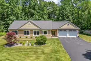 187 Hickory Dr, Auburn, ME 04210 - Photo 1