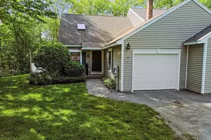 7 Garnet Dr, Topsham, ME 04086 - Photo 1