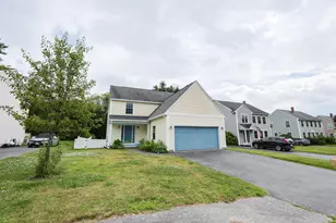 18 Wilson Dr, Westbrook, ME 04092 - Photo 1