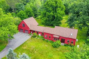 987 Clinton Ave, Winslow, ME 04901 - Photo 1