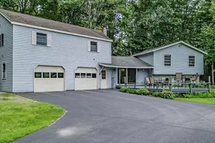 15 Hunter Rd, Freeport, ME 04032 - Photo 1