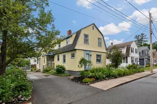 14 Charles Rd, Cape Elizabeth, ME 04107 - Photo 1