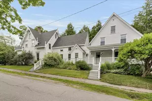 92 Cedar St, Belfast, ME 04915 - Photo 1