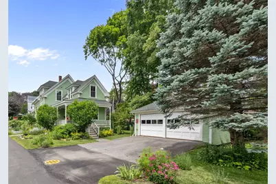 9 Lincoln Street, Rockland, ME 04841 - Photo 1