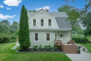 9 Winn Rd, Cumberland, ME 04021 - Photo 1
