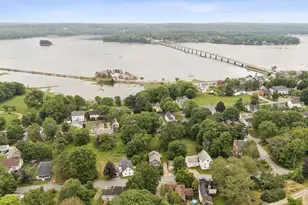 27 Hodge St, Wiscasset, ME 04578 - Photo 1