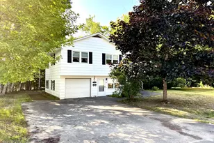 35 Canyon Dr, Millinocket, ME 04462 - Photo 1