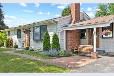 7 Lawn Avenue, Cumberland, ME 04021 - Photo 1