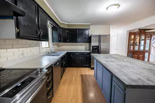 28 Mathews Ave, Waterville, ME 04901 - Photo 1