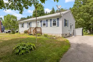 22 Eaton Dr, Buxton, ME 04093 - Photo 1