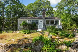 7 Rocky Knoll Rd, Cape Elizabeth, ME 04107 - Photo 1