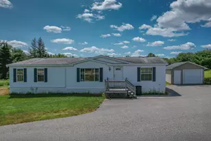 511 N Bend Rd, Surry, ME 04684 - Photo 1