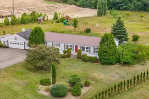 4 Chestnut Ln, Levant, ME 04456 - Photo 1