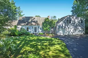 8 Medinah Cir, Falmouth, ME 04105 - Photo 1