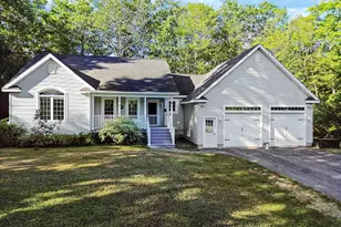 5 Little Village Ln, Belgrade, ME 04917 - Photo 1