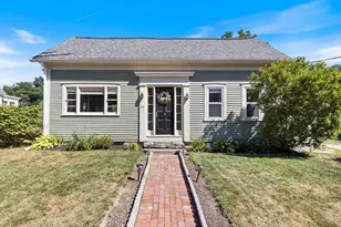 20 Pleasant St, South Berwick, ME 03908 - Photo 1