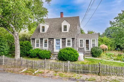 19 Lawn Avenue, Rockland, ME 04841 - Photo 1