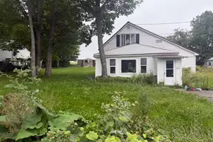 3095 W West Chapman Rd, Mapleton, ME 04757 - Photo 1