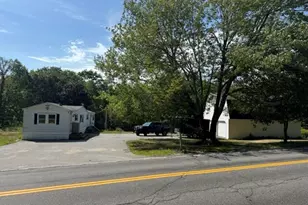 438 Meadow Rd, Topsham, ME 04086 - Photo 1