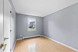 35 University St, Auburn, ME 04210 - Photo 1
