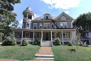 166 Pleasant Ave, Portland, ME 04103 - Photo 1