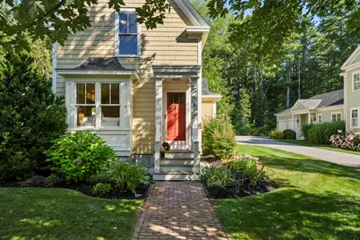 8 Ballantyne Drive, Scarborough, ME 04074 - Photo 1