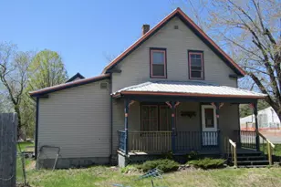 4 W Kingfield Rd, Springfield, ME 04947 - Photo 1