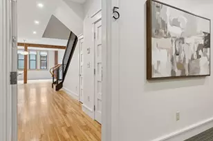 26 Thomas St, Portland, ME 04102 - Photo 1