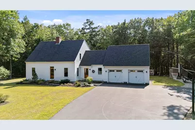 19 Burton Way, Falmouth, ME 04105 - Photo 1