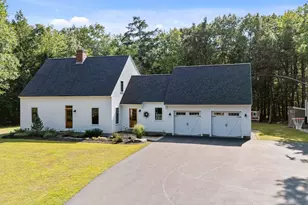 19 Burton Way, Falmouth, ME 04105 - Photo 1