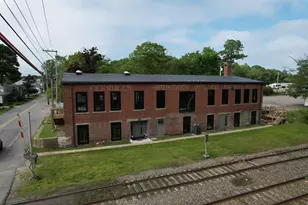 21 Stanwood St, Brunswick, ME 04011 - Photo 1