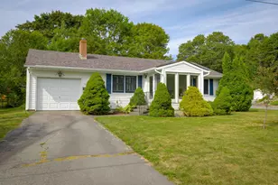 35 Maple St, Ellsworth, ME 04605 - Photo 1