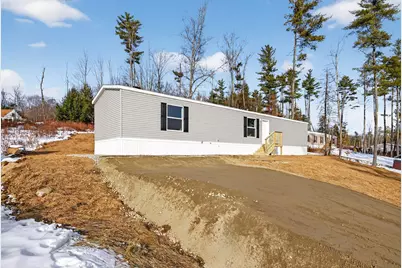 6 New England Avenue, Oakland, ME 04967 - Photo 1