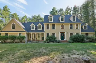 44 Essex Dr, Yarmouth, ME 04096 - Photo 1