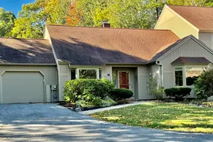 #10 Wildwood Dr, Cape Elizabeth, ME 04107 - Photo 1